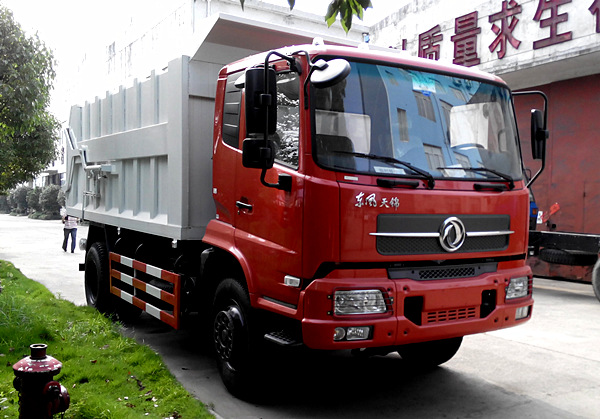 東風天錦對接式垃圾車