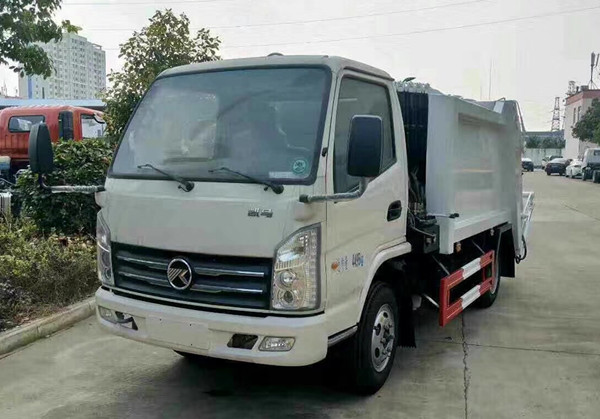 國五藍牌凱馬壓縮式垃圾車